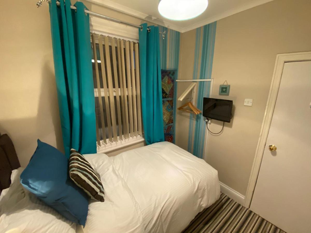 Delovely Hotel Μπλάκπουλ Εξωτερικό φωτογραφία