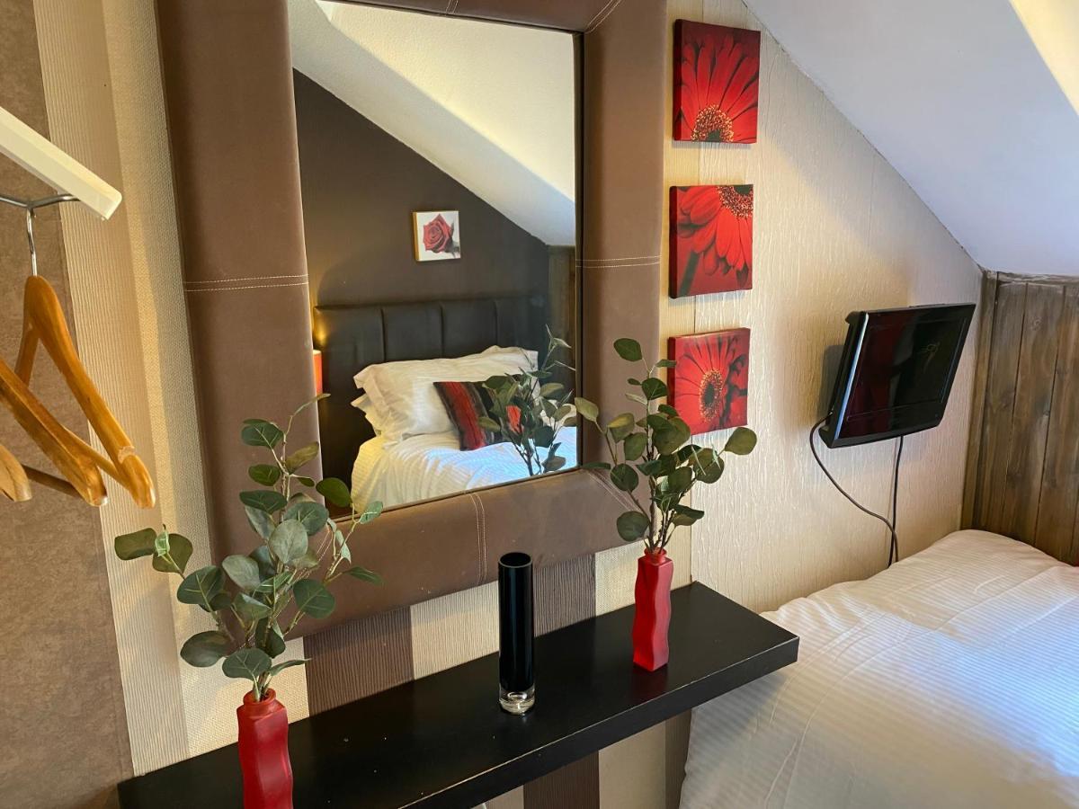Delovely Hotel Μπλάκπουλ Εξωτερικό φωτογραφία
