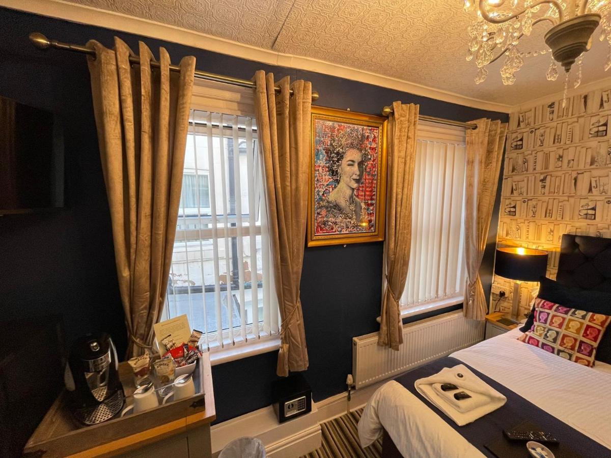 Delovely Hotel Μπλάκπουλ Εξωτερικό φωτογραφία