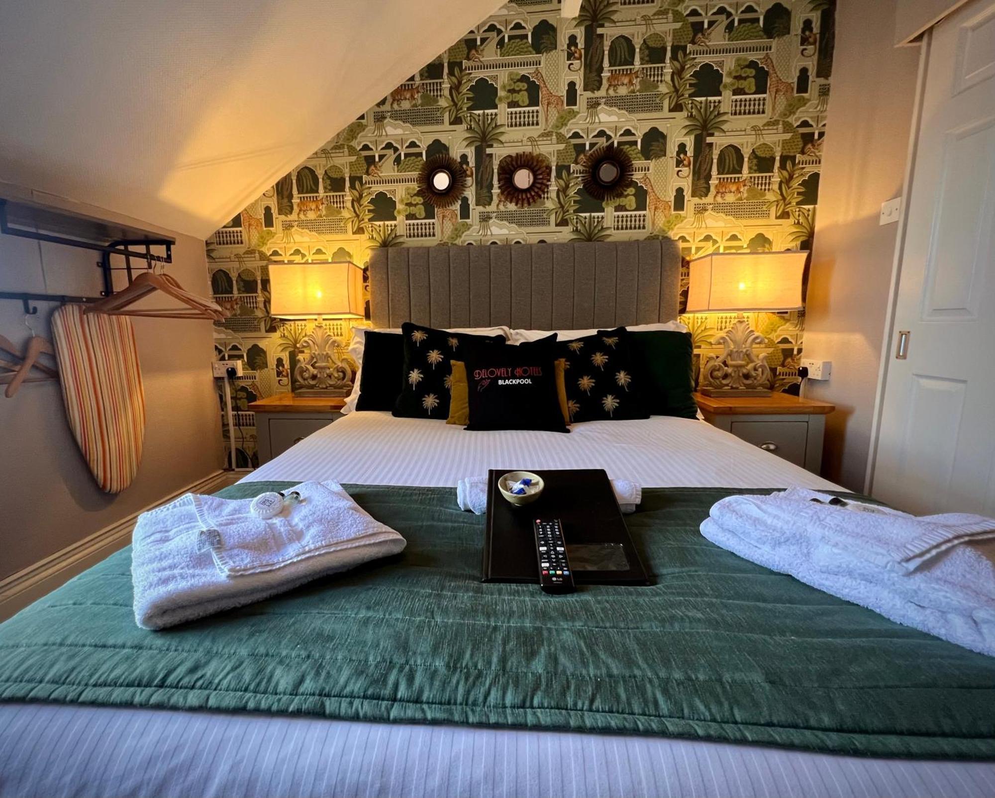 Delovely Hotel Μπλάκπουλ Εξωτερικό φωτογραφία